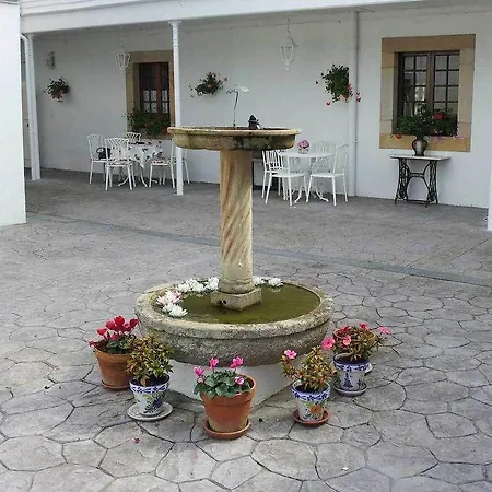 La Casona De Amandi 3*